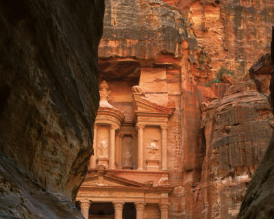 Petra,-Treasury-(al-Khazneh)